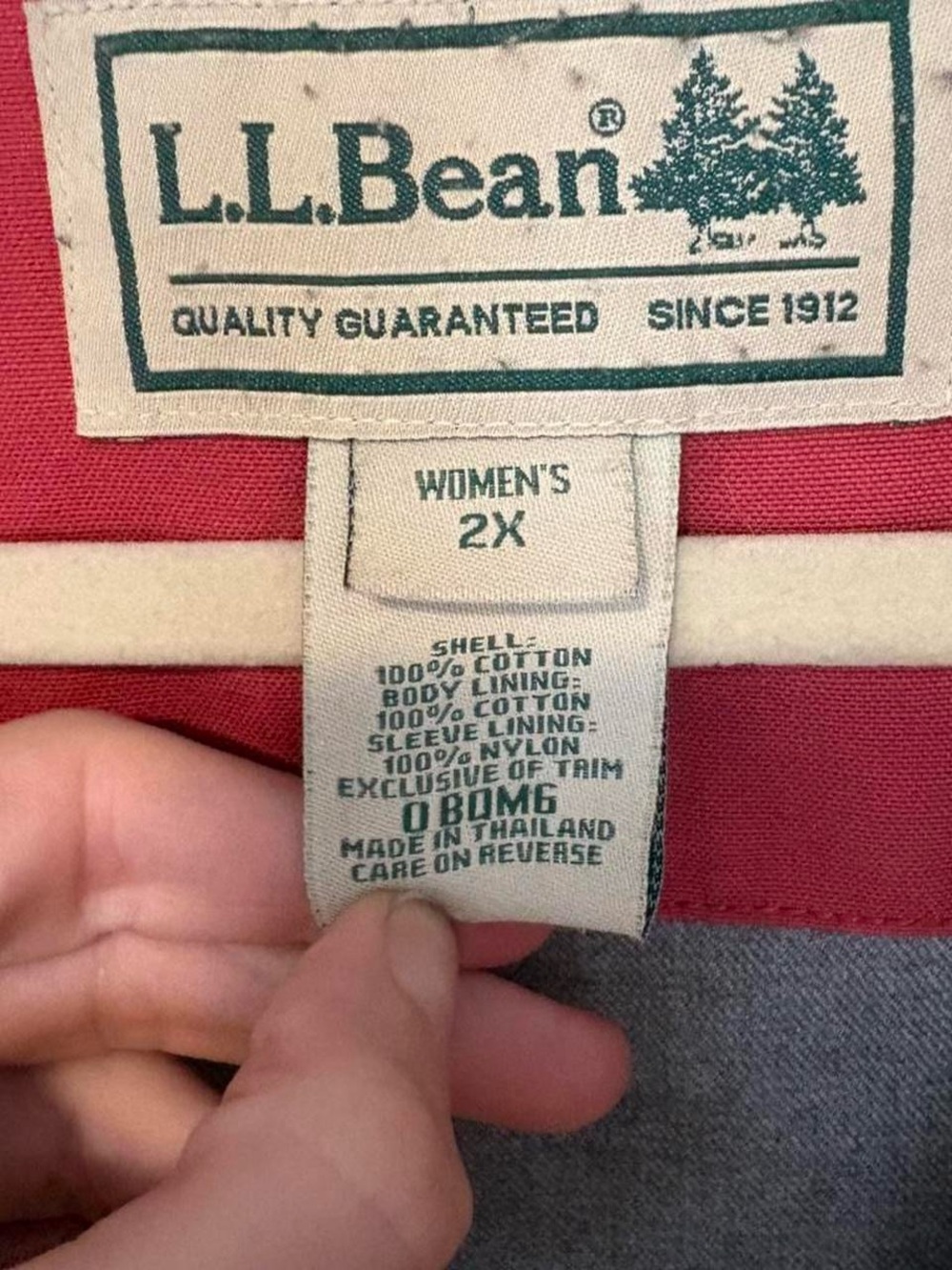 L.L. Bean Women's salmon  Canvas Barn Coat with Brown Corduroy Collar - Picture 3 of 8